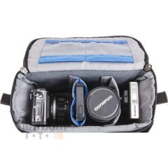 Think Tank Photo Mirrorless Mover 20 Deep Red