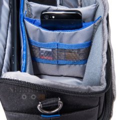 Think Tank Photo Mirrorless Mover 25i Deep Red