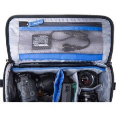 Think Tank Photo Mirrorless Mover 25i Deep Red