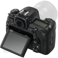 Nikon D500 16-80mm DSLR Fotoğraf Makinesi